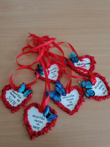 f169c6a9-6883-421e-8d88-58589008831a