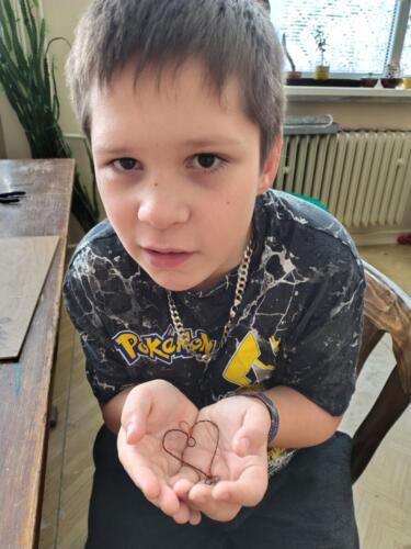 1000003329