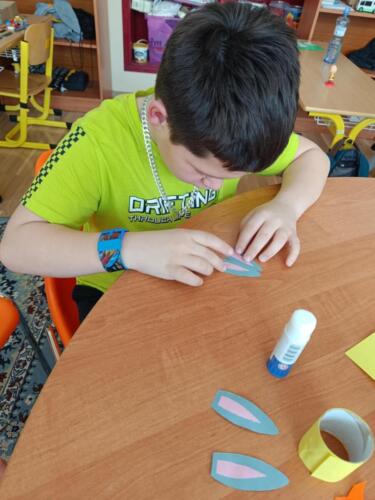 e4037ba6-eab3-4fe0-8ed3-781f0484849f