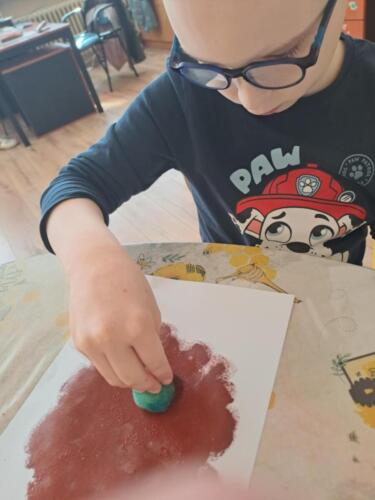 e4db5bf1-f529-4d6f-8c71-a4b29b0dc444