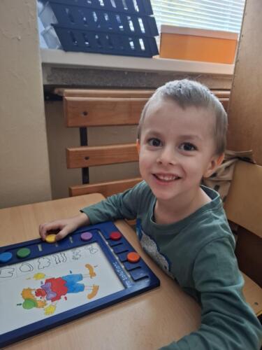 IMG-9f001d96b317f561970515c0705e1611-V