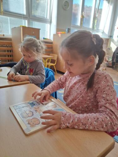 IMG-f579fa0e9625ca1e1082f14c7a68834d-V