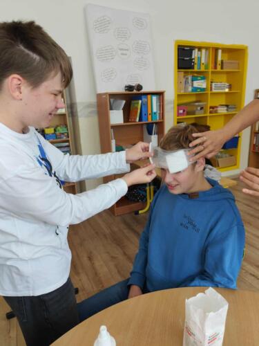 06f9ba80-dd6f-4238-ae77-30f8d4d25fc7