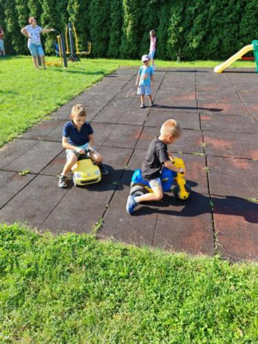 7c8d5153-b757-4e32-a844-e57ad8ff0166