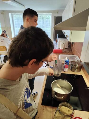 90a98990-1eb6-463c-a5d1-217d128e9d63