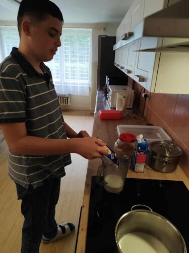 c74e2cf2-7d3d-4014-a3b4-2b15b972c8f9