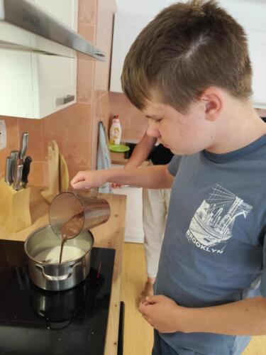 dbfdb55a-4a47-412e-b840-a800fd372e6b-1