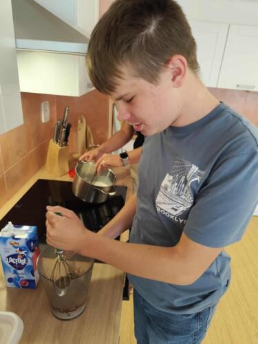 efae0a0d-8543-4eb6-97e9-884f9cb18b04