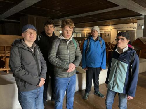 Messenger creation D80F1313-00F6-4E25-8788-F4F995D4E8C4